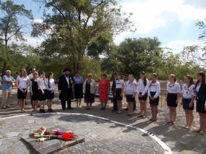 Доброй памяти жертв фашизма