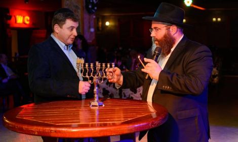 Ханукальный вечер в “Амиго”