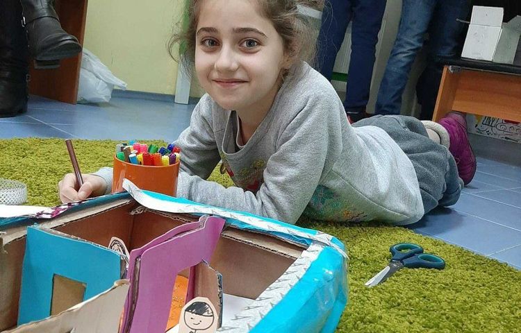 Каждый участник JFuture Херсон построил свою мини-синагогу!