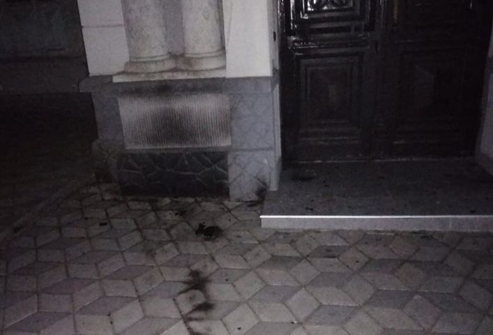 В Херсоні поліція встановлює особу підпалювача будівлі іудейської релігійної общини