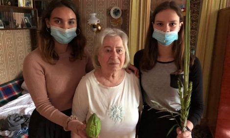 Клуб EnerJew поздравляет наших почтенных членов общины с праздником Суккот !