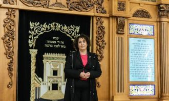 Посол Великобритании в Украине Мелинда Симмонс посетила синагогу “Хабад Херсон”